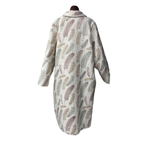 Classic, quilted full length coat / duster - Picture 6 of 8